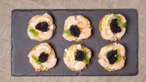 美味虾球鱼子酱图片