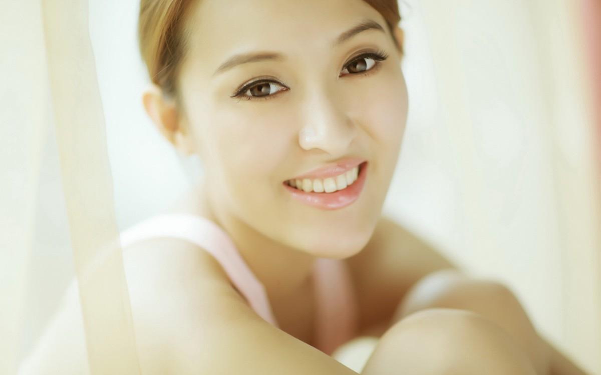 模特李彦乐图片