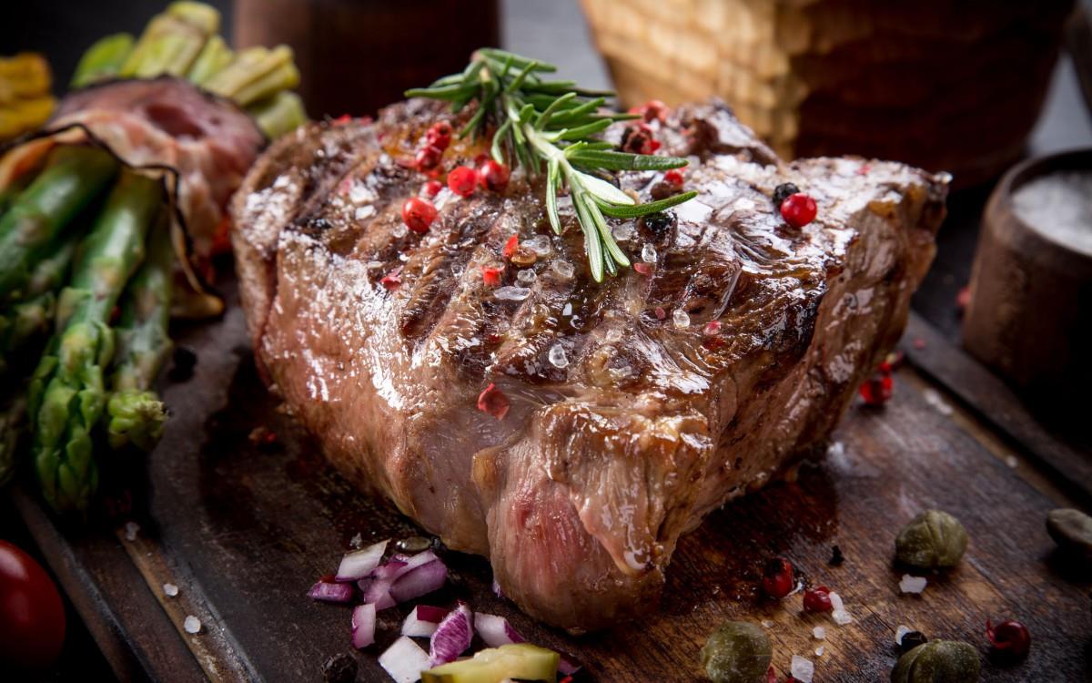 香喷喷的烤肉图片