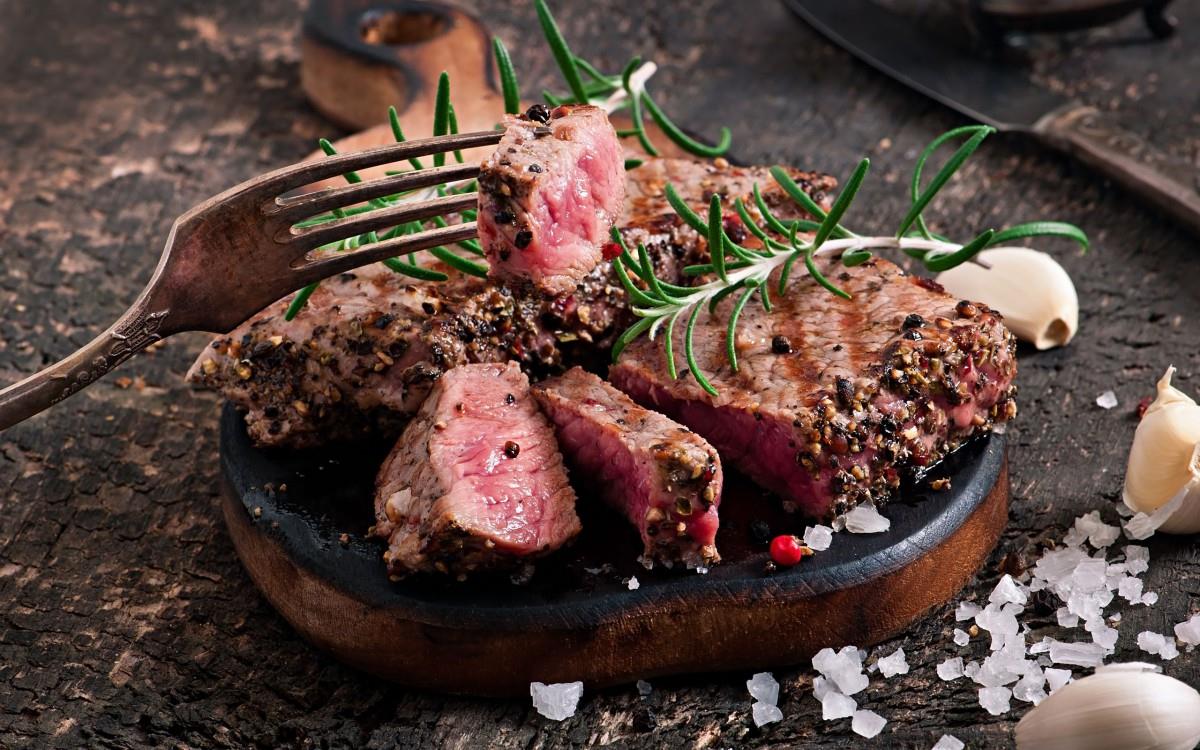 香喷喷的烤肉图片