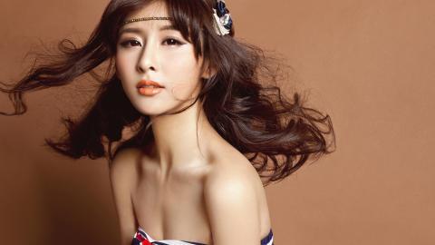 贾青甜美高雅图片