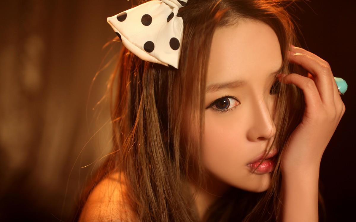 裴紫绮高清美女图片