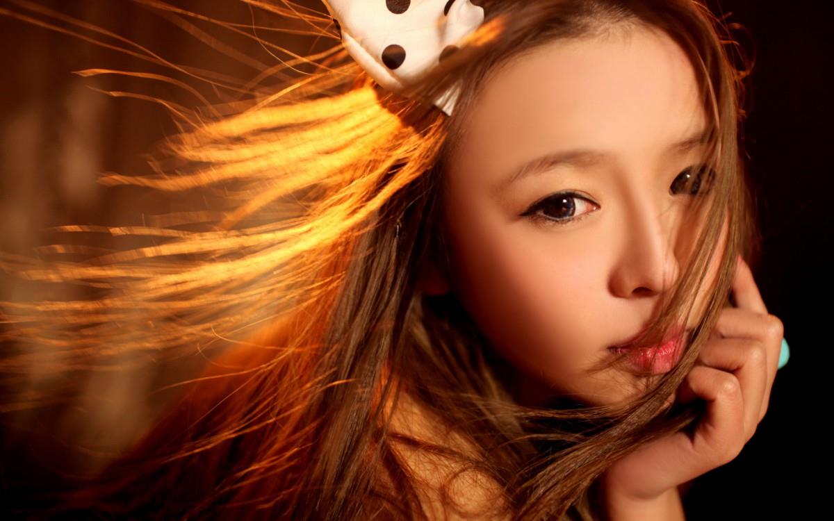 裴紫绮高清美女图片