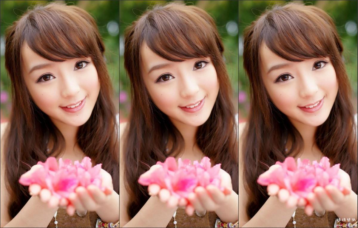 花海中的妩媚清纯女孩黄诗思图片