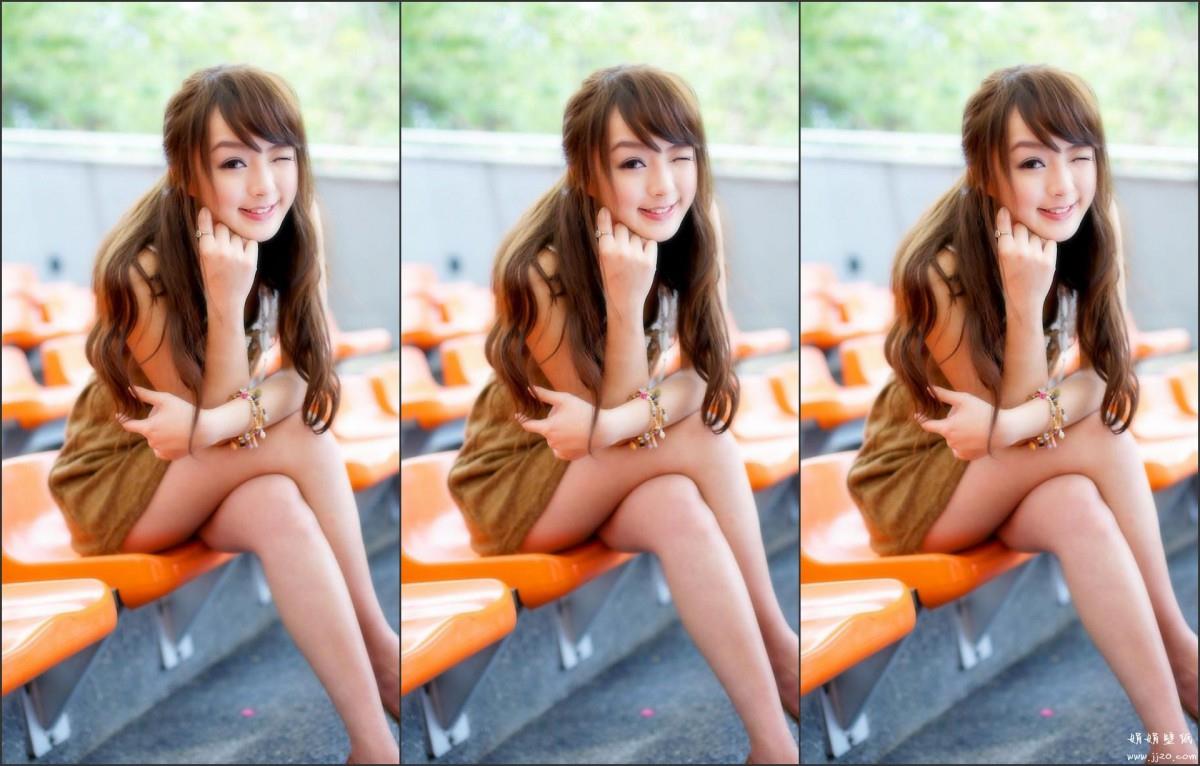 花海中的妩媚清纯女孩黄诗思图片