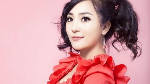 美女夏馨雨图片