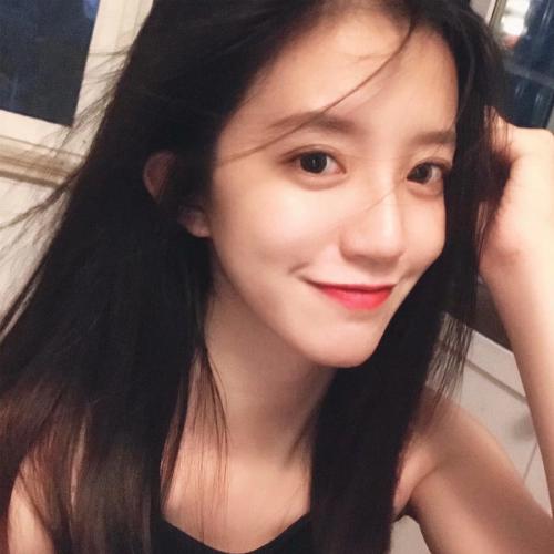 气质甜美系少女头像温柔干净