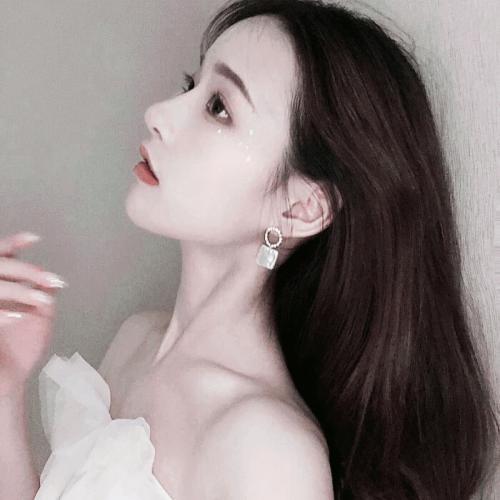 气质甜美系少女头像温柔干净