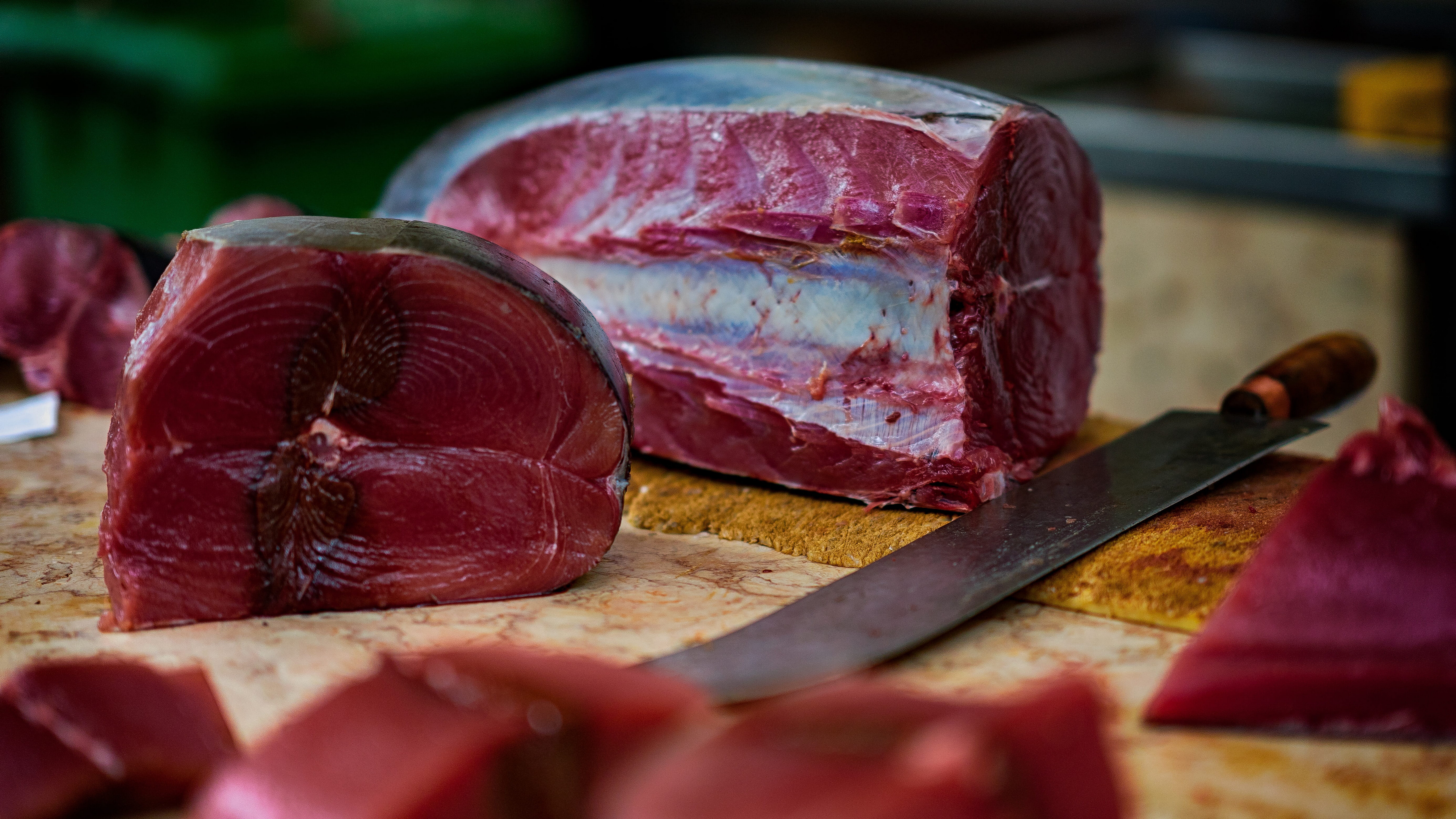 美味食材金枪鱼刺身寿司沙拉