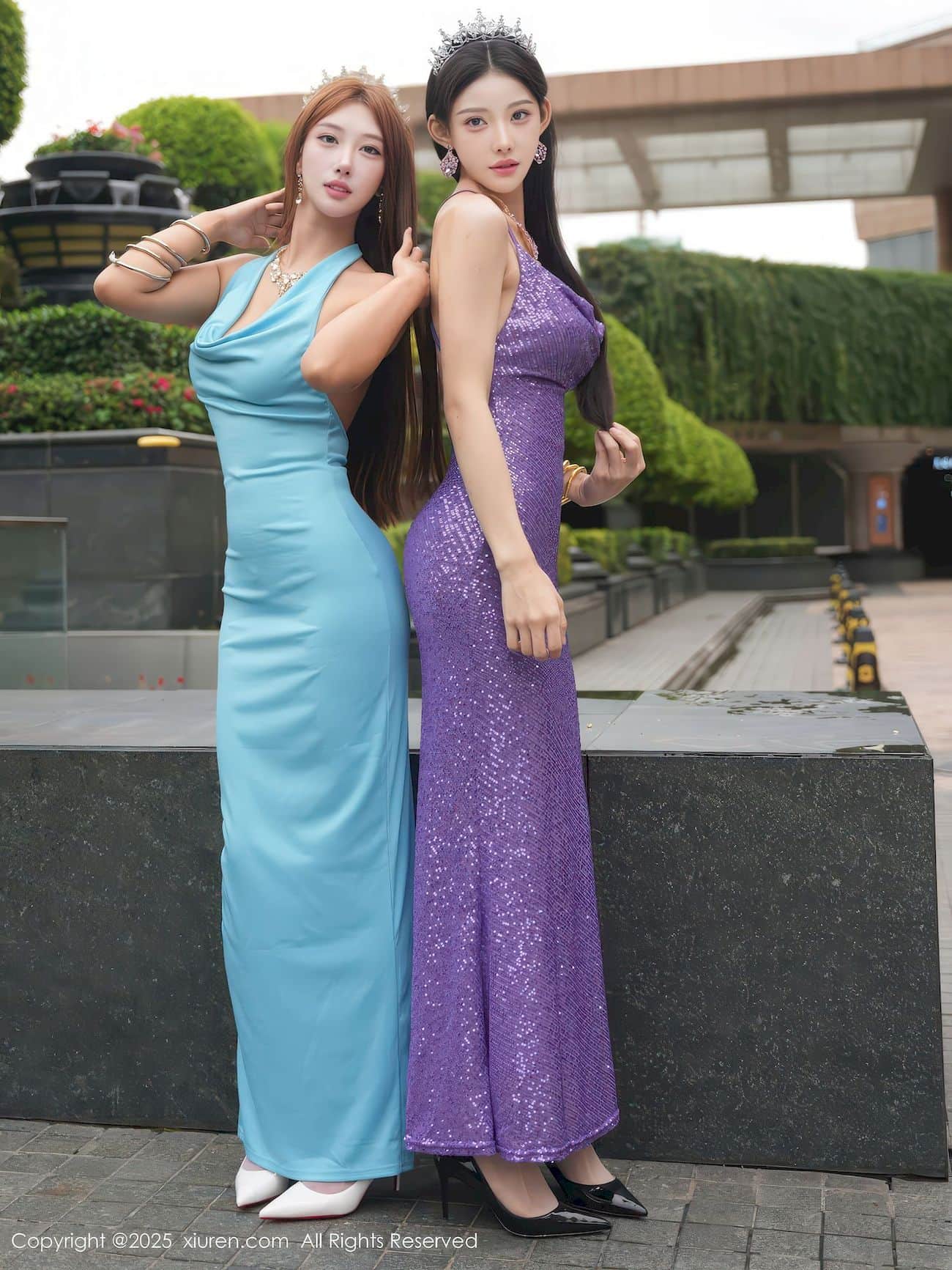 美女模特梨霜儿&金允希Yuki修长礼服长裙图片