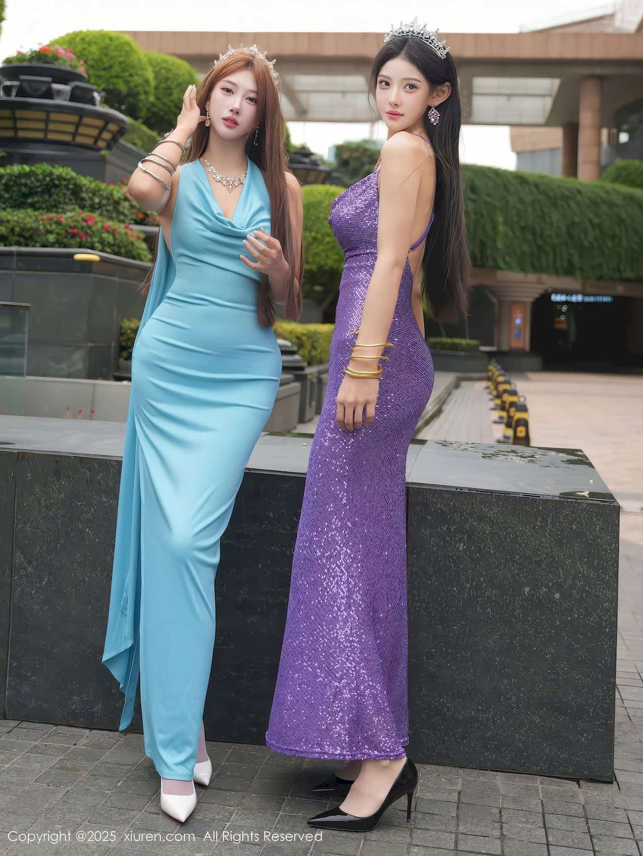 美女模特梨霜儿&金允希Yuki修长礼服长裙图片