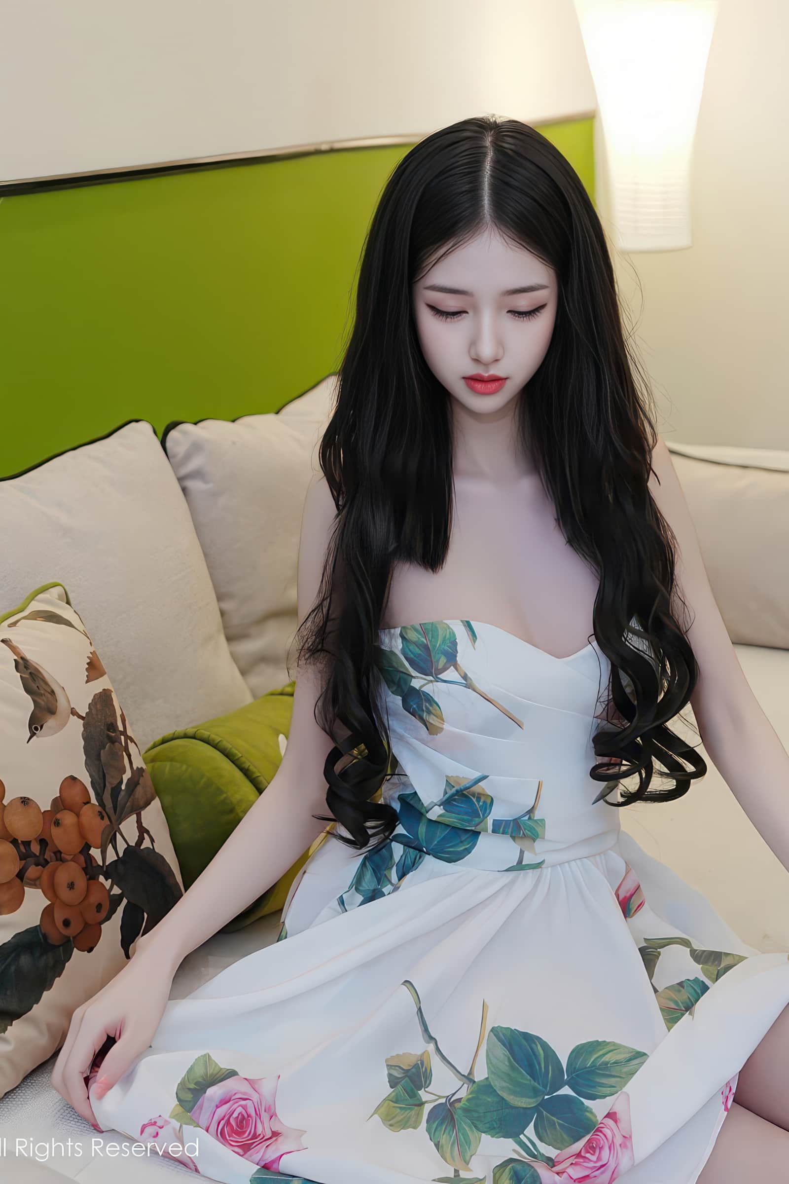 骨感纤细美女白小蝶娇小可爱美若天仙连衣裙